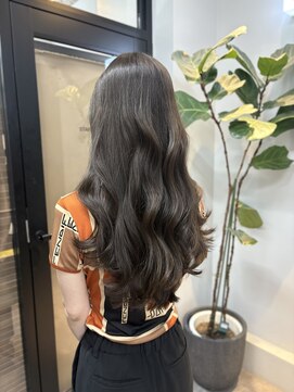 ヌープヘアーアイス(NUUP.hair ici) ◎透明感オリーブ×韓国レイヤーで20代30代小顔ロング