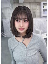 フィヴェント(Fivent)&nbsp;黒髪韓国小顔レイヤーイメチェン暗めオリーブグレークラゲヘアー