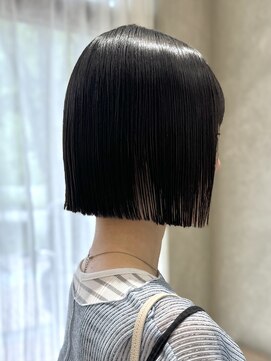 シベルバレー 横浜(sibell) *20代30代ミニボブレイヤータッセルボブ前髪ありボブ顔周り