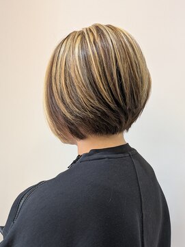 アヤラ オーガニックアンドスパ 東船橋店(AYALA) 【中村のぞみ】ハイライト×ショートスタイル