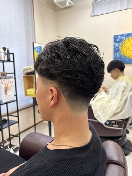 テーパーフェード×カールパーマ