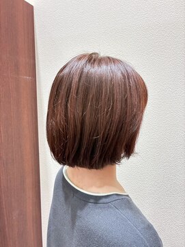 アクセ 顔周りカット丸みショートモテ髪抜け感束感ショート