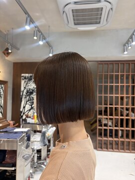 オーガニックトリコ 所沢(organic+tricot) 収まり綺麗に！パツっとボブ