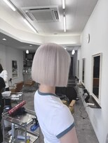 イオ(IO)&nbsp;ホワイトボブ