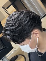 ブルニール 心斎橋(BLEUNIR)&nbsp;フェザーパーマ 軽め緩め毛流れセンターパート大阪心斎橋カット