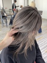 アフューズバイストゥー(Vfuse by StueW) コントラストバレイヤージュ8/ブリーチ/ダブルカラー/レイヤー