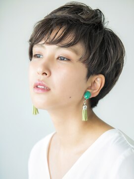 パティオン(PATIONN) 凛とした大人雰囲気漂うクールニュアンスベリーショートスタイル