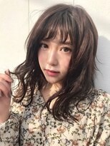 ヴィッカ ヘアーアンドメイク(vikka. hair and make)&nbsp;大人ガーリーなゆるふわセミディ