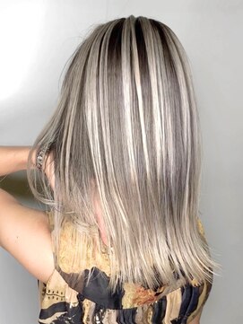 イエローコーン 金沢文庫店(YELLOW CORN) クラッシック ベージュバレイヤージュ