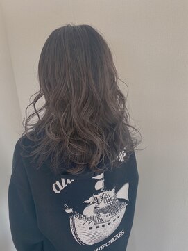 オーシー 四ツ井店(O'sea) ハイトーンシルバー