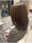 ミディアムレイヤー×べージュ