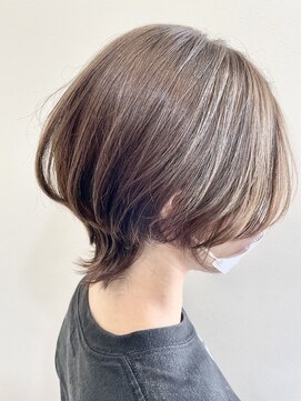 ボルン(BOLEN) 襟足長めショート