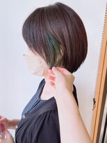 【morio 原宿】丸みボブ　インナーカラーオリーブグリーン　宮本