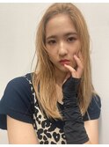【Kihaco】ハイトーンベージュのレイヤースタイル