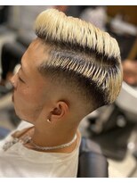 フランクスバーバーリザーブ 人形町店(FRANK’S BARBER RESERVE)&nbsp;クラシカルサイドパートハイスキンフェードバーバースタイルS