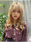 CIERA.ブロンドヘア×ナチュラルカール