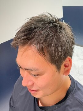 リバティシェアバーバー 銀座2nd(LIBERTY SHARE BARBER) スキンフェードコテパーマ濡れパンマッシュパーマ[銀座<理容室>]