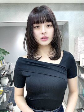 ヴェイン 渋谷(vain) ★くびレイヤーエモージュ黒髪グレーベージュレイヤーロング前髪