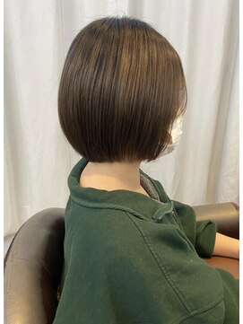 グランドライン(GRAND LINE) 《GRANDLINE友田千栄》ナチュラルなミニボブスタイル 髪質改善