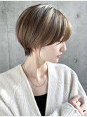 大人の丸みショート前髪あり銀座ハイライトショートヘア髪質改善