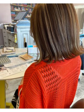 ハグクレア(HUG CLAIRE) ハイライトカラー