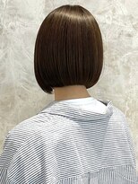 ダブルバイグリッター(W by GRITTERs)&nbsp;ミニボブ　大人ショート　丸みボブ　グレージュカラー