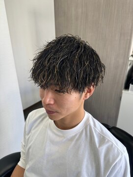 エイト(AITE) ベリーショート/ダークアッシュ/ニュアンスパーマ/韓国マッシュ