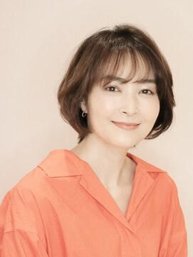 アンベリールフルー(EMBELLIR fleur) 大人のひし形ショートボブ　３０代４０代５０代