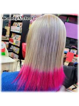 美容室キャンディー ベルベット(Candy Velvet) 毛先ピンクのハイトーンボブ