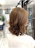 ミディアムヘア　30代40代50代髪型　デジタルパーマ