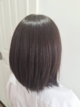 大人女性のお悩みを解決！グレイカラーでも明るく透明感のある仕上がりに◇肌の弱い方にもおすすめ◎