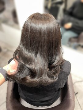 シー(SEA) ブリーチなし！透明感ダークグレージュカラー♪