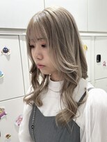 ケンジ 平塚 アネッタ(KENJE annetta)&nbsp;ホワイトベージュ