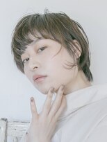 リト(ri_to)&nbsp;ラウンドバンクが映えるショートウルフ