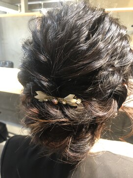 ベイス 池袋(BASE) ルーズなギブソンタック