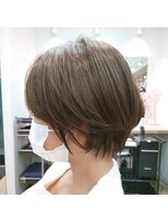大人ショートボブ　20代30代40代