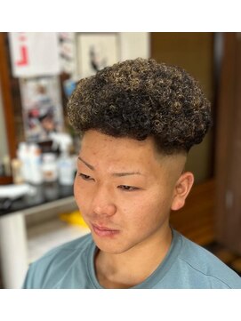 ピシャッとニ代目銀二郎 ジャマイカンアフロ【広島/理容室/古民家バーバー二代目銀二郎】