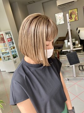 ダニーコウベ(Danny kobe) 切りっぱなしグレージュ