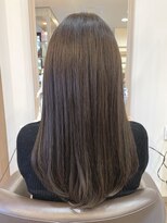 アルターリール(aL ter Rire) 赤み消し◎暗めグレージュ/中村郁未