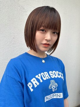 アイトーキョーエス 渋谷(AI TOKYO S) 斜めバング/シルキーベージュ/ブラントカット[渋谷駅]