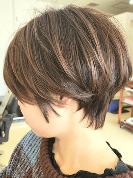 ヘアーメイクフォルム(hair make forum) #大人のショートカット