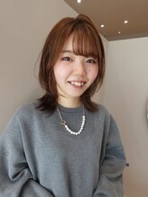 Stylist 浅倉栞 *** 聴く力と提案力で、お客様と一緒に作りあげる最高のヘアスタイルを。