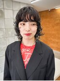 ショート　ウルフ　黒髪　ボブ　パーマ　デザインカラー