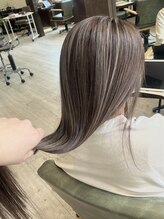 ヘア フィックス リュウ リゾート(hair fix RYU Resort) 透明感グレージュ×細めハイライトロング