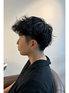 ビハインドザカーテン(BEHIND THE CURTAIN) 【セットが簡単！】スパイキーショート×癖毛風パーマ