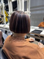 エン(en.)&nbsp;【アンブレラカラー×ミニボブ】立体感と艶で魅せる大人ボブ