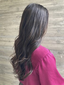 シルフィ(sylph) ロングの#ツヤ髪/巻いても可愛いスタイル/20代30代