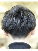 マッシュ 北堀江(MASHU)&nbsp;ウェット感のパーマスタイル、無造作ショート ネープレス サエキ