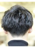 ウェット感のパーマスタイル、無造作ショート ネープレス サエキ