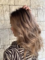 シェリシェリー(Cheri Cherie)&nbsp;ブロンドカラー